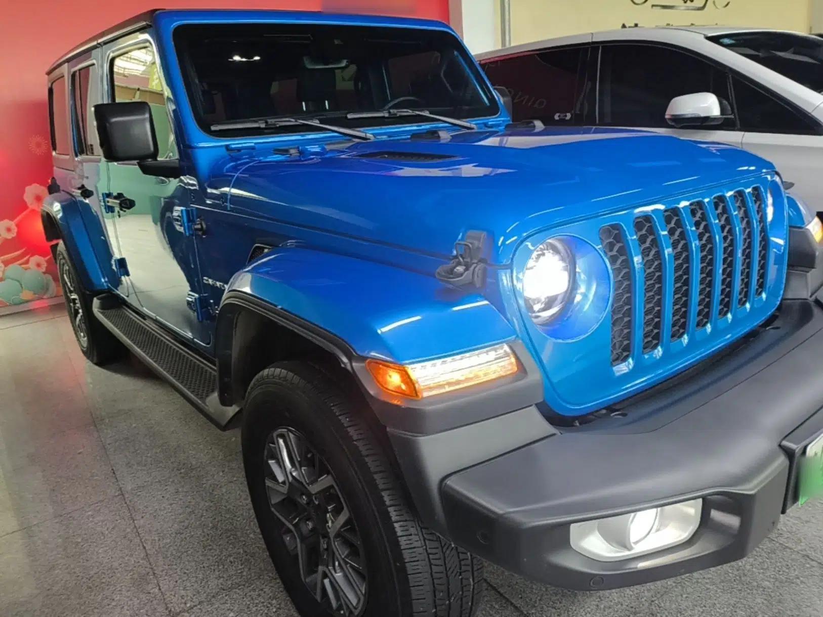 Jeep Wrangler New Energy 2021 Four-Door 2.0T 4xe Sahara — миниатюра 6