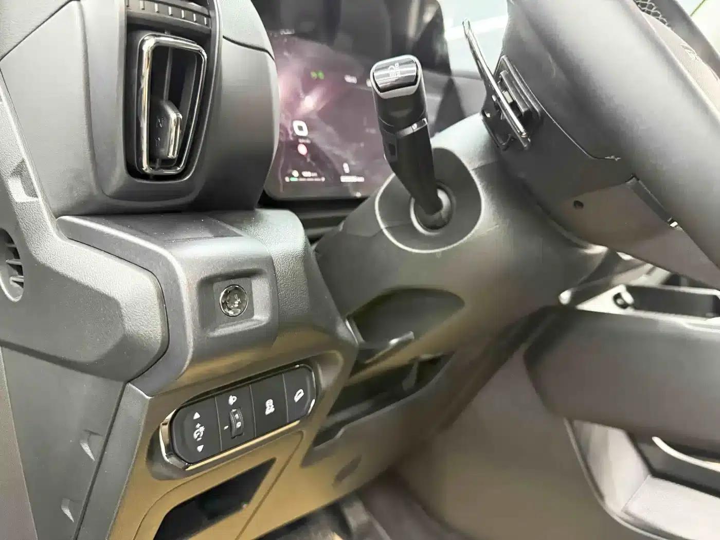 Haval Big Dog PLUS 2023 2.0T 2WD Trendy Wild Edition Plus — миниатюра 14