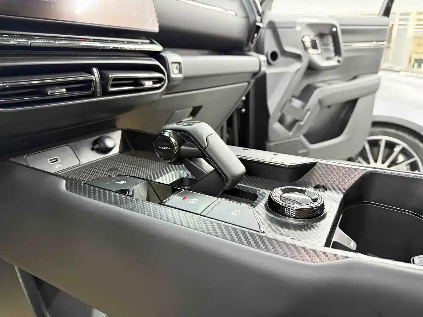 Haval Big Dog PLUS 2023 2.0T 2WD Trendy Wild Edition Plus — миниатюра 15