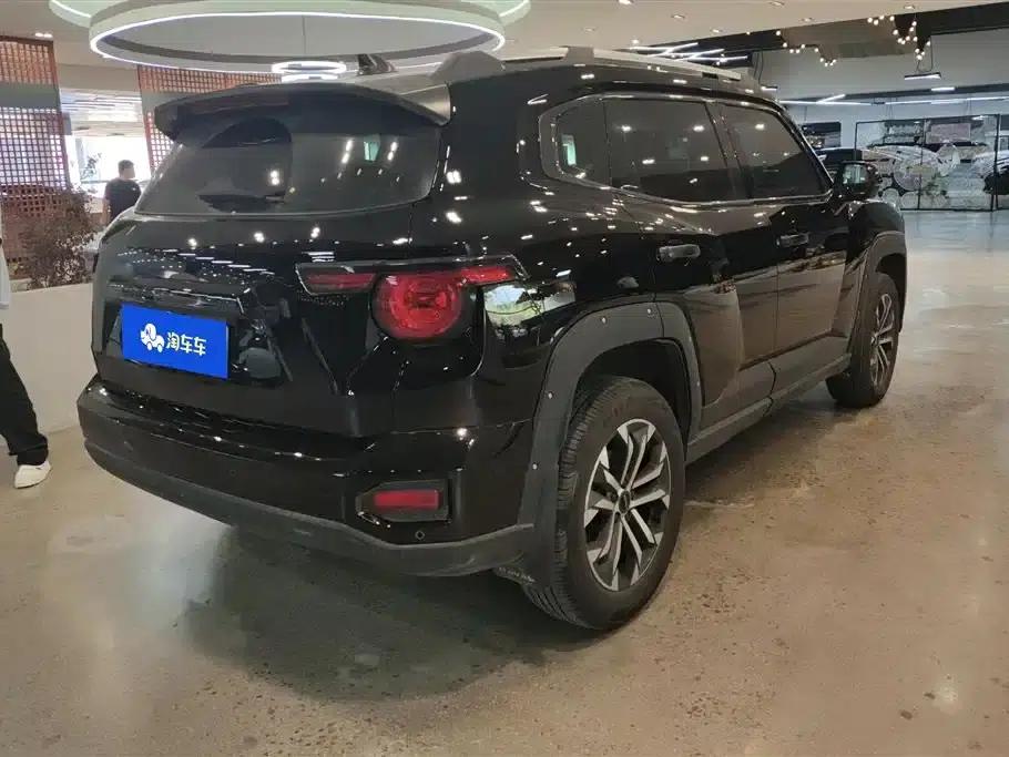 Haval Big Dog PLUS 2023 2.0T 4WD Trendy Wild Plus — миниатюра 3