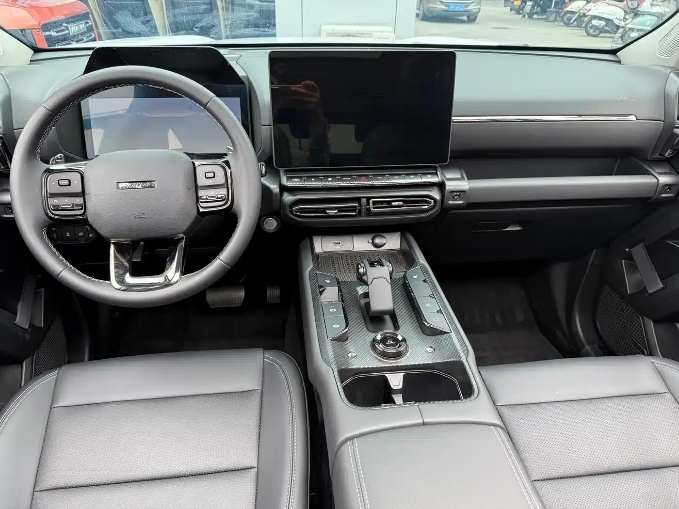 Haval Big Dog PLUS 2023 1.5T 2WD Trendy Wild Edition Plus — миниатюра 4