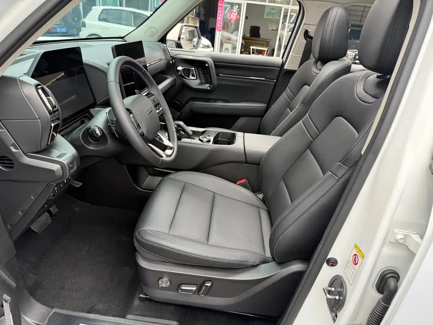 Haval Big Dog PLUS 2023 1.5T 2WD Trendy Wild Edition Plus — миниатюра 8