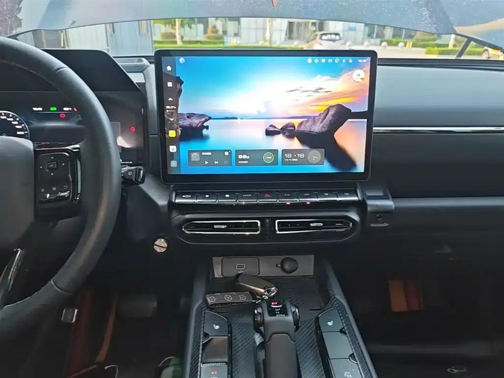 Haval Big Dog PLUS 2023 2.0T 2WD Trendy Wild Edition Plus — миниатюра 13