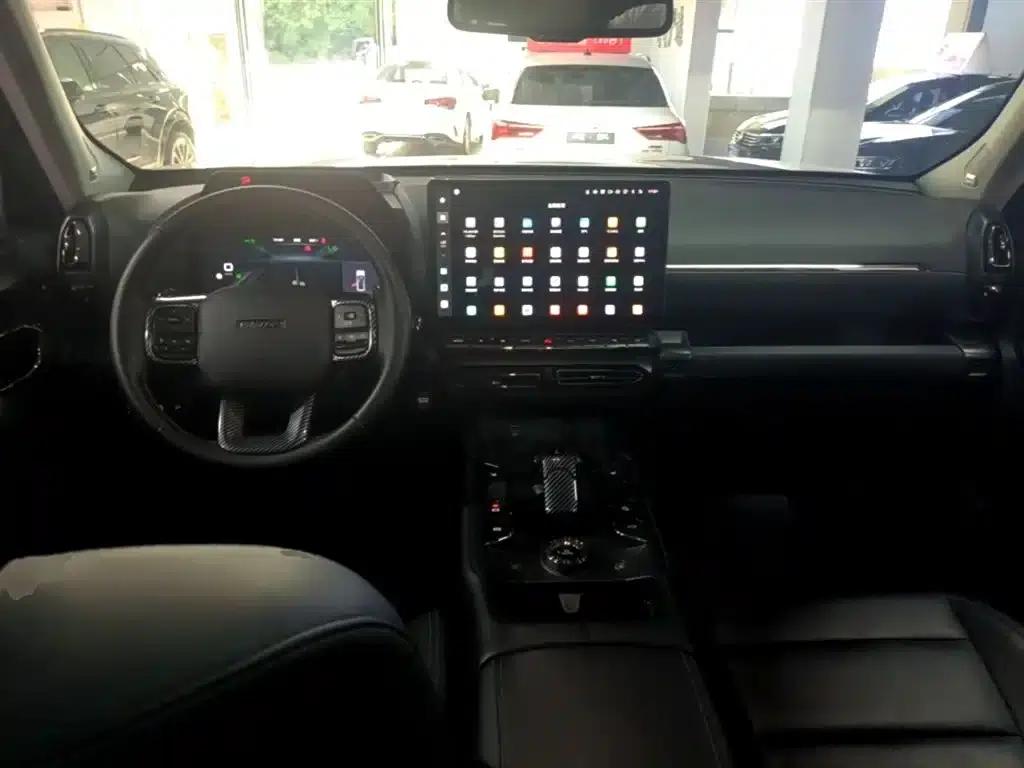 Haval Big Dog PLUS 2023 1.5T 2WD Trendy Wild Edition Plus — миниатюра 10
