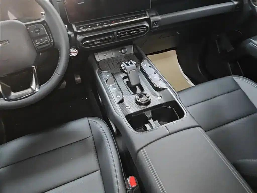 Haval Big Dog PLUS 2023 1.5T 2WD Trendy Wild Edition Plus — миниатюра 14