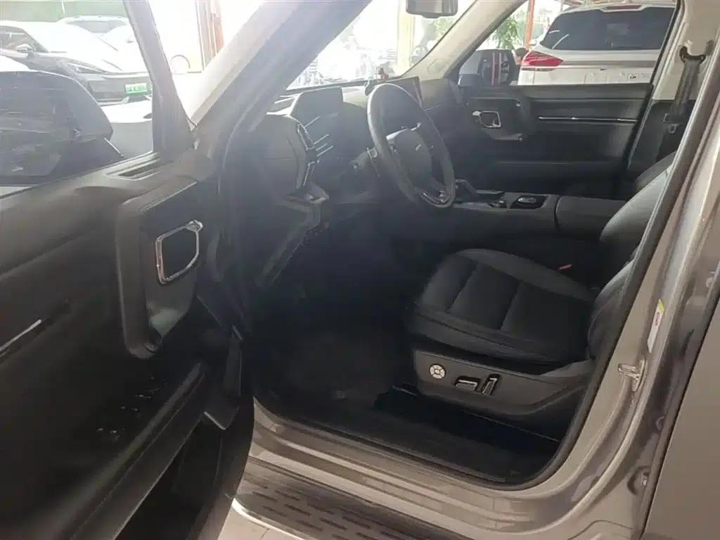 Haval Big Dog PLUS 2023 1.5T 2WD Trendy Wild Edition Plus — миниатюра 16