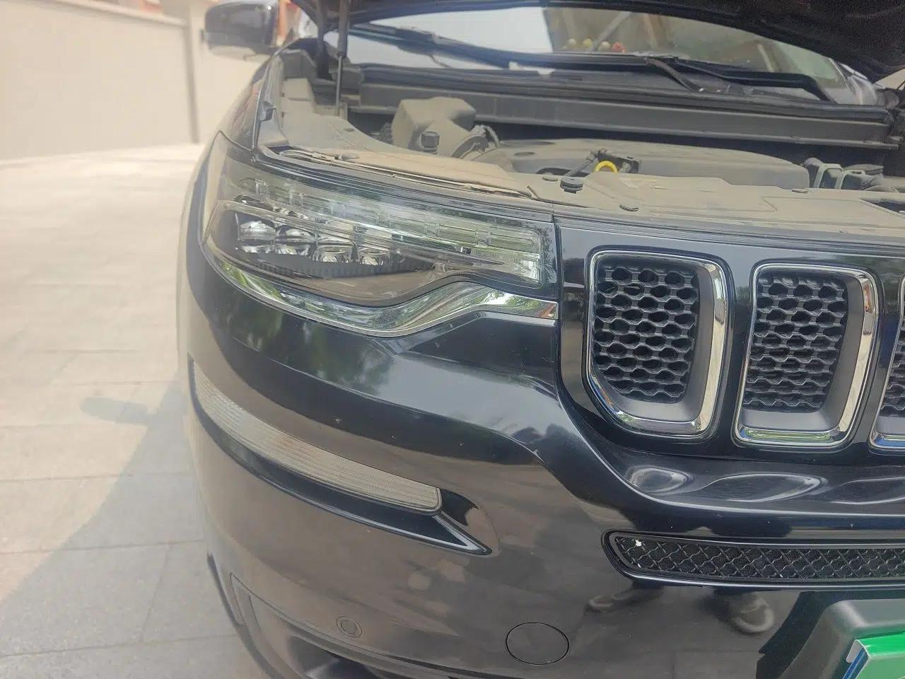 Jeep Grand Commander 2020 2.0T Two-Wheel Drive Leading Edition — миниатюра 7