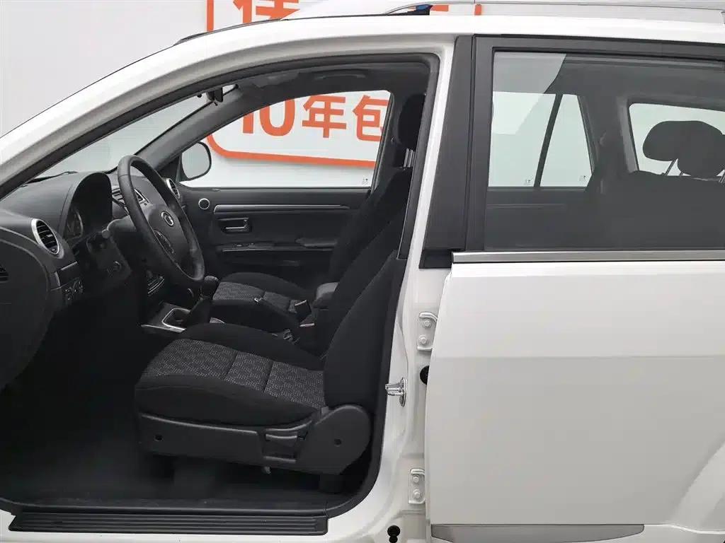 Haval H5 Classic 2013 Smart Edition 2.0L Manual 2WD Entry-level — миниатюра 10