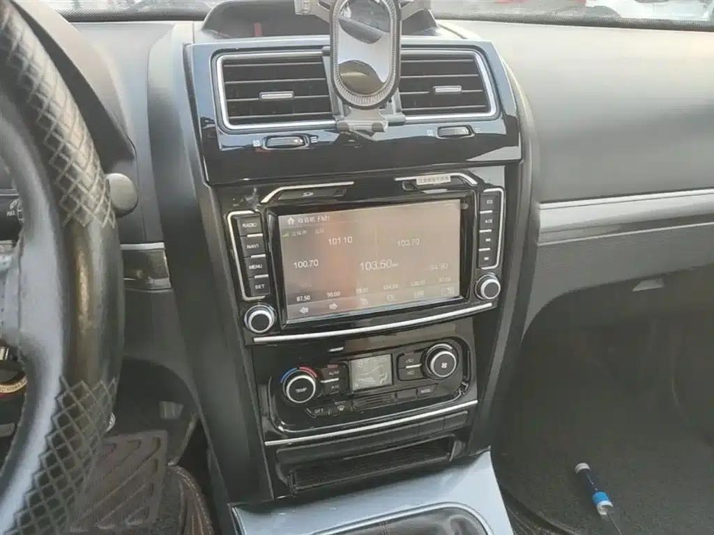 Haval H5 Classic 2013 Smart Edition 2.0L Manual 2WD Entry-level — миниатюра 13