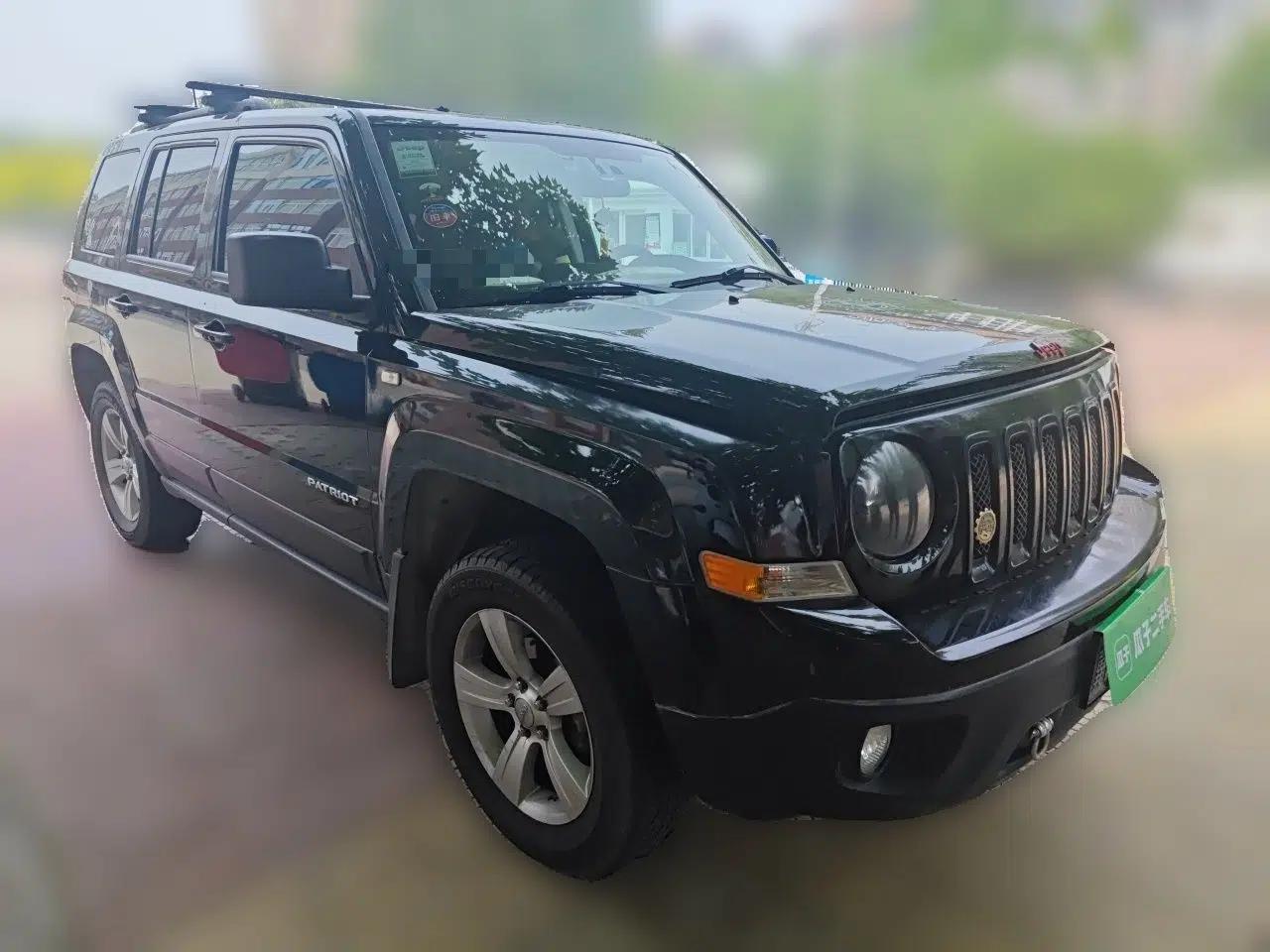 Jeep Patriot 2014 2.4L Sport Edition — миниатюра 3