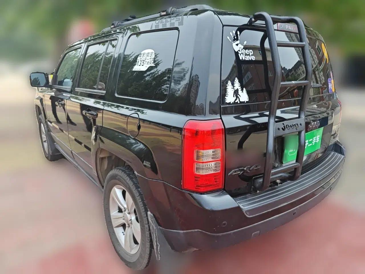 Jeep Patriot 2014 2.4L Sport Edition — миниатюра 4
