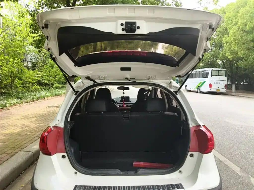 Haval H1 2015 1.5L Manual Deluxe Edition — миниатюра 19