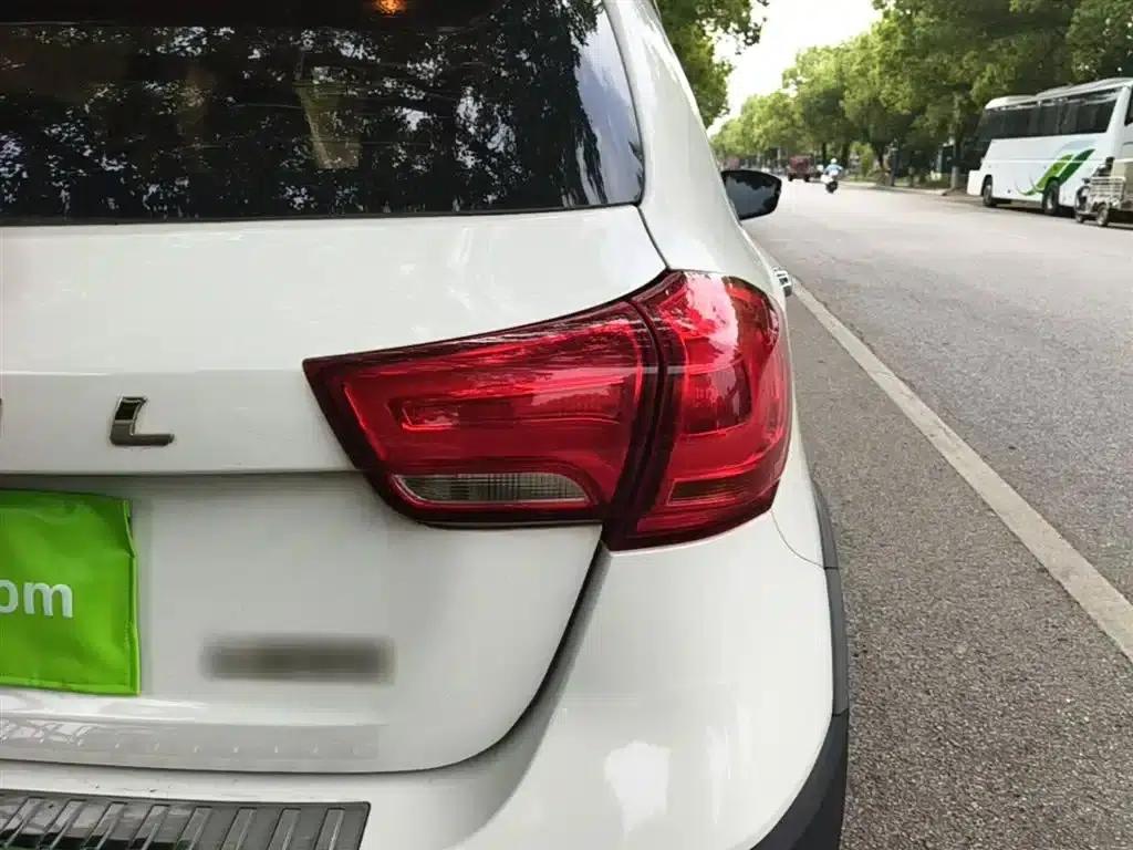 Haval H1 2015 1.5L Manual Deluxe Edition — миниатюра 8