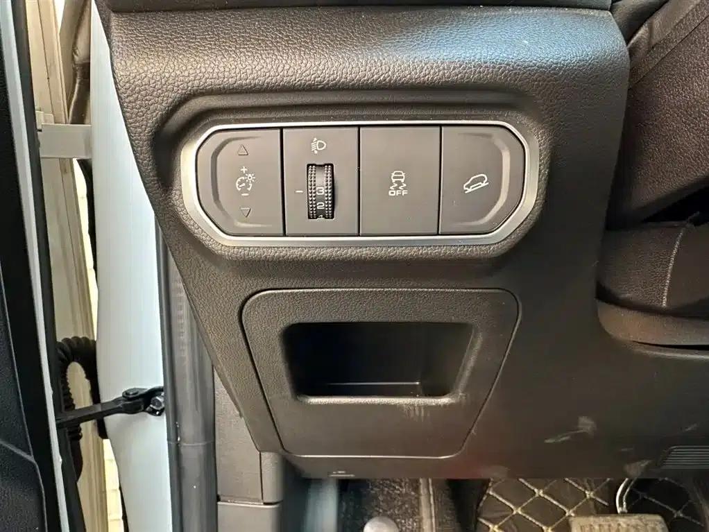 Haval Chitu 2022 Enjoy Edition 1.5T Bronze Rabbit — миниатюра 8
