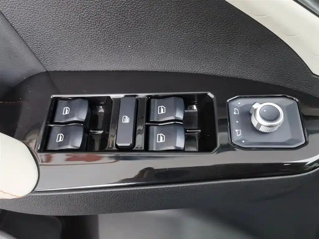 Haval Chitu 2021 Sport Edition 1.5T Silver Rabbit — миниатюра 9
