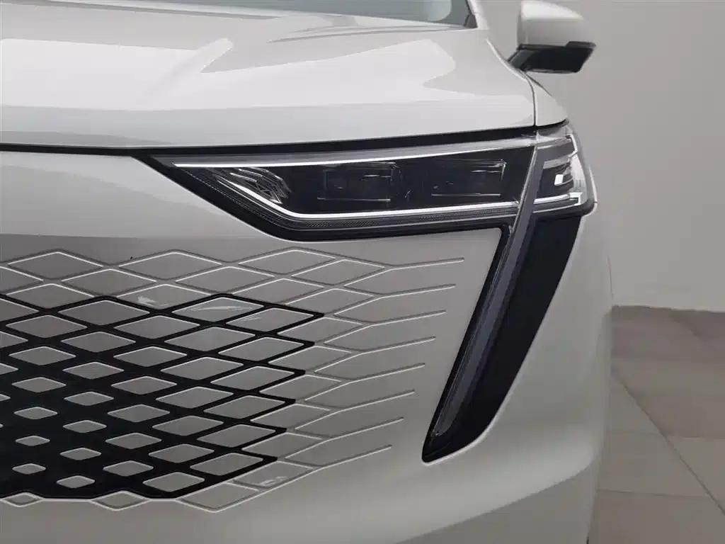 Haval Xiaolong MAX 2023 1.5L Hi4 105 4WD Navigator Edition — миниатюра 7