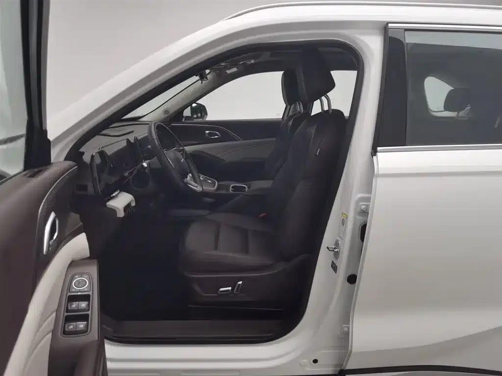 Haval Xiaolong MAX 2023 1.5L Hi4 105 4WD Navigator Edition — миниатюра 10