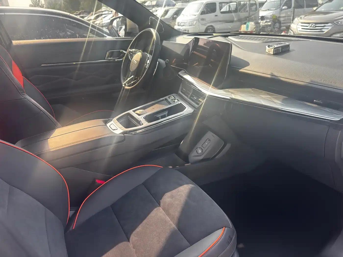 Haval Mythical Beast 2022 2.0T Intelligent Supreme 4WD Edition — миниатюра 5