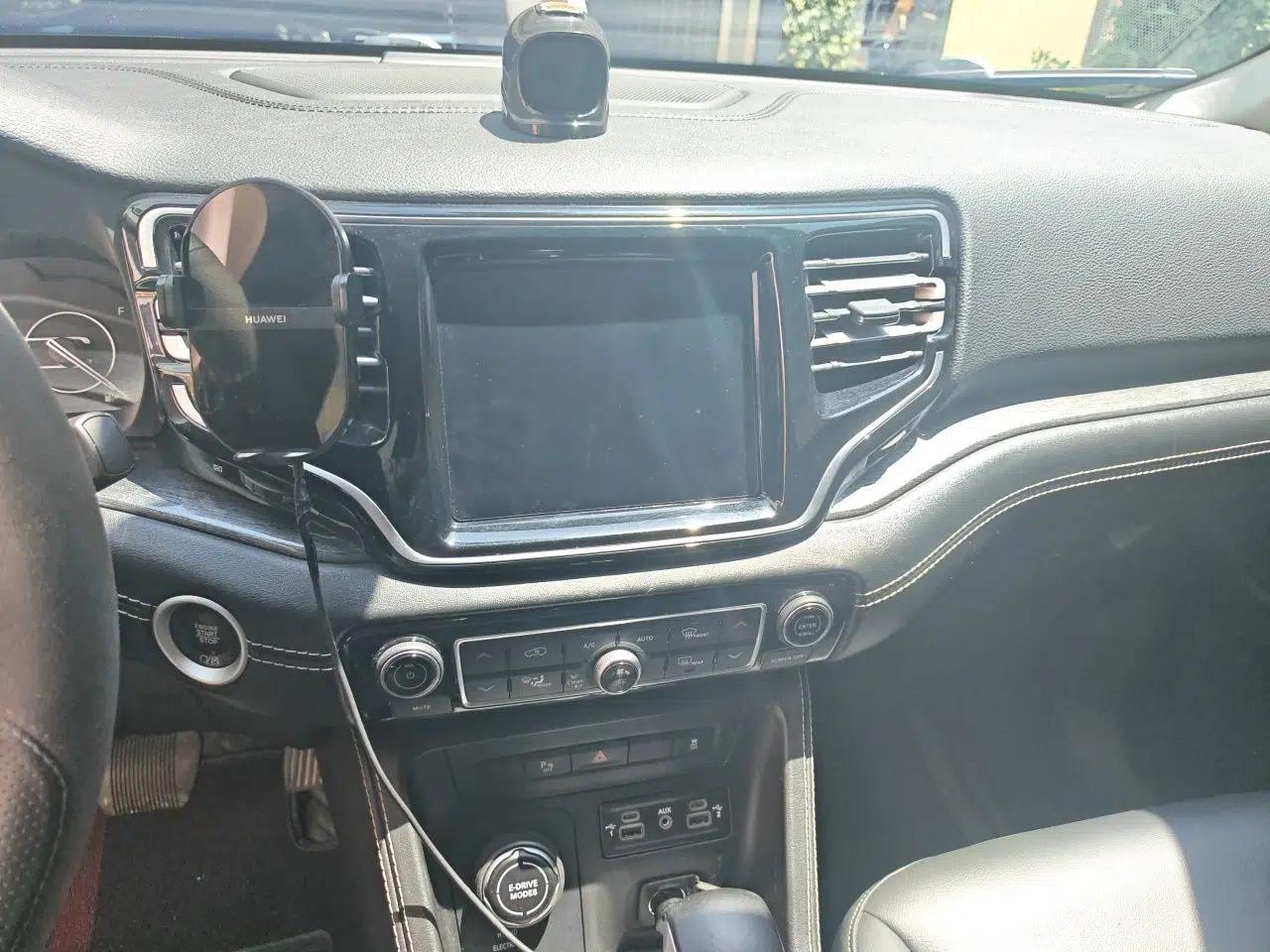 Jeep Commander PHEV 2020 2.0T Plug-in Hybrid Enjoyment Version — миниатюра 14