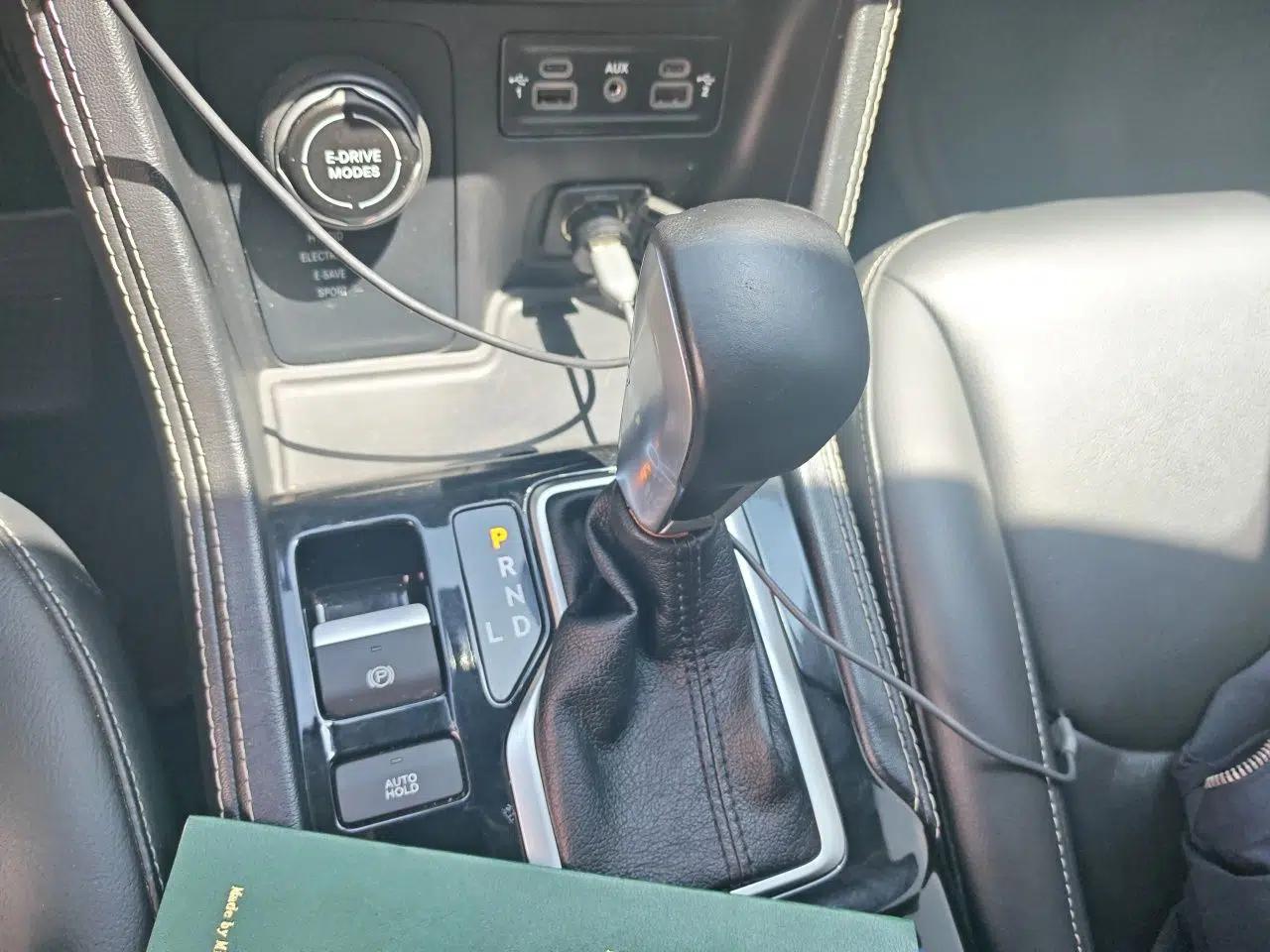 Jeep Commander PHEV 2020 2.0T Plug-in Hybrid Enjoyment Version — миниатюра 15