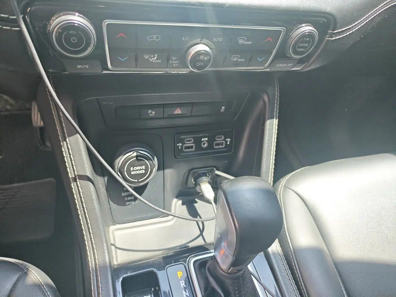 Jeep Commander PHEV 2020 2.0T Plug-in Hybrid Enjoyment Version — миниатюра 9