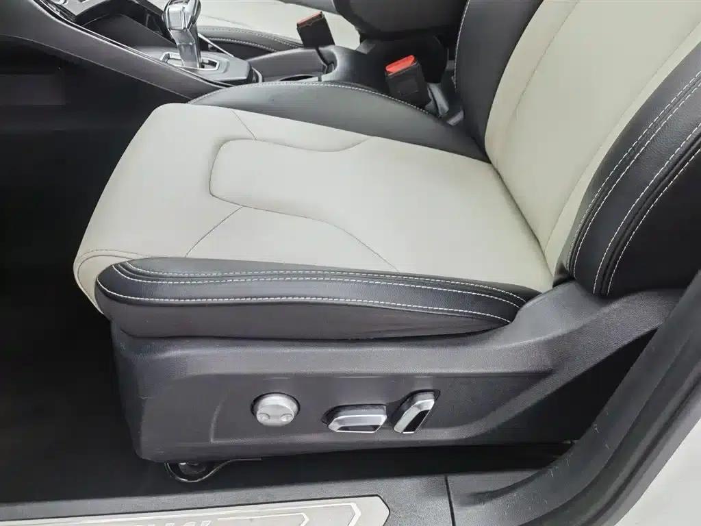 Haval H2s 2017 Red Label 1.5T Dual-Clutch Luxury Edition — миниатюра 20