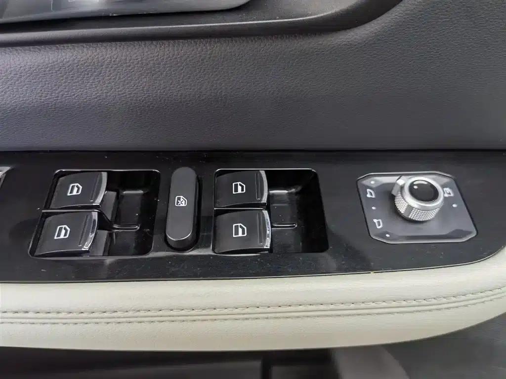 Haval H2s 2017 Red Label 1.5T Dual-Clutch Luxury Edition — миниатюра 9