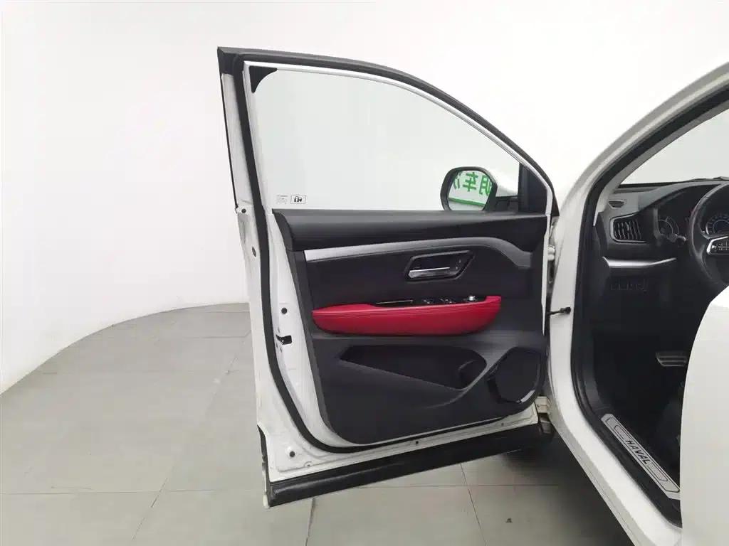 Haval H2s 2018 Red Label 1.5T Dual-Clutch Luxury Edition — миниатюра 8