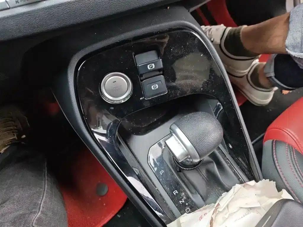 Haval H2s 2018 Red Label 1.5T Dual-Clutch Smart Edition — миниатюра 7