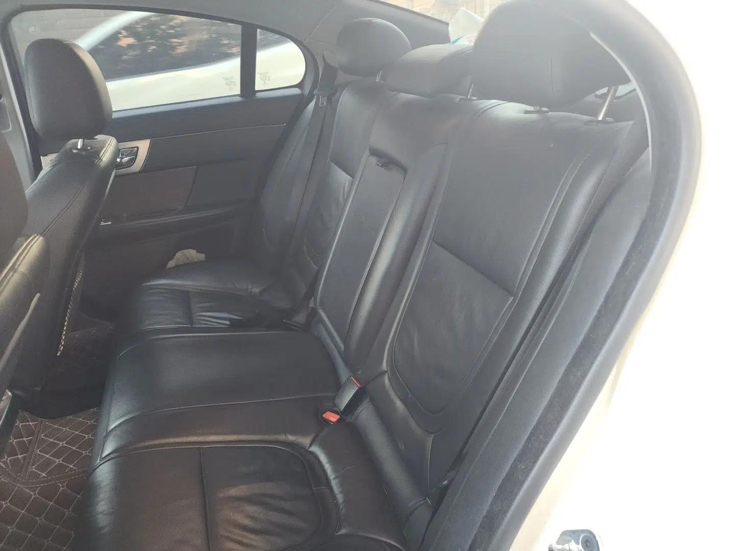 Jaguar XF 2015 XF 2.0T Prestige Edition — миниатюра 18