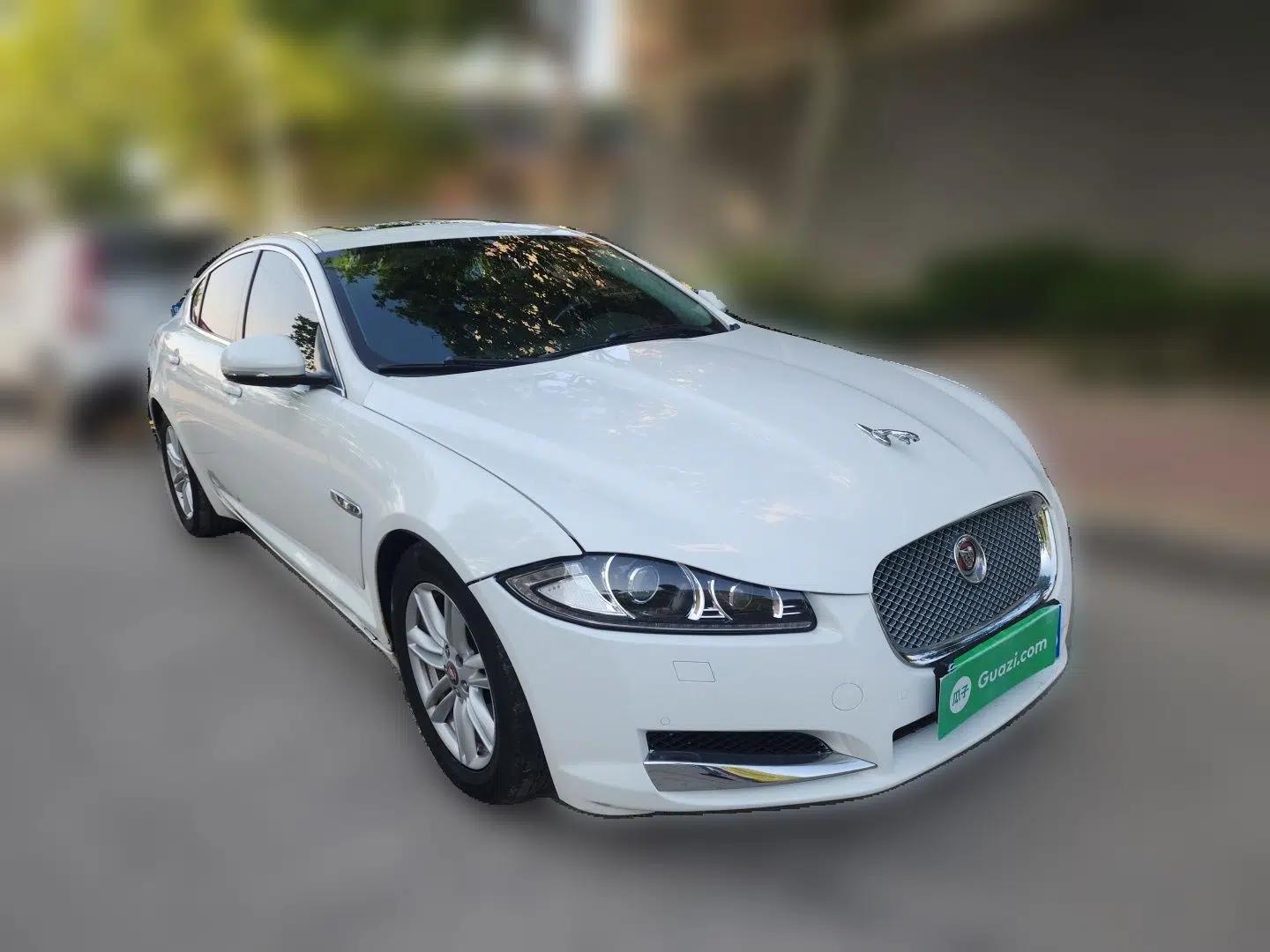 Jaguar XF 2015 XF 2.0T Prestige Edition — миниатюра 3