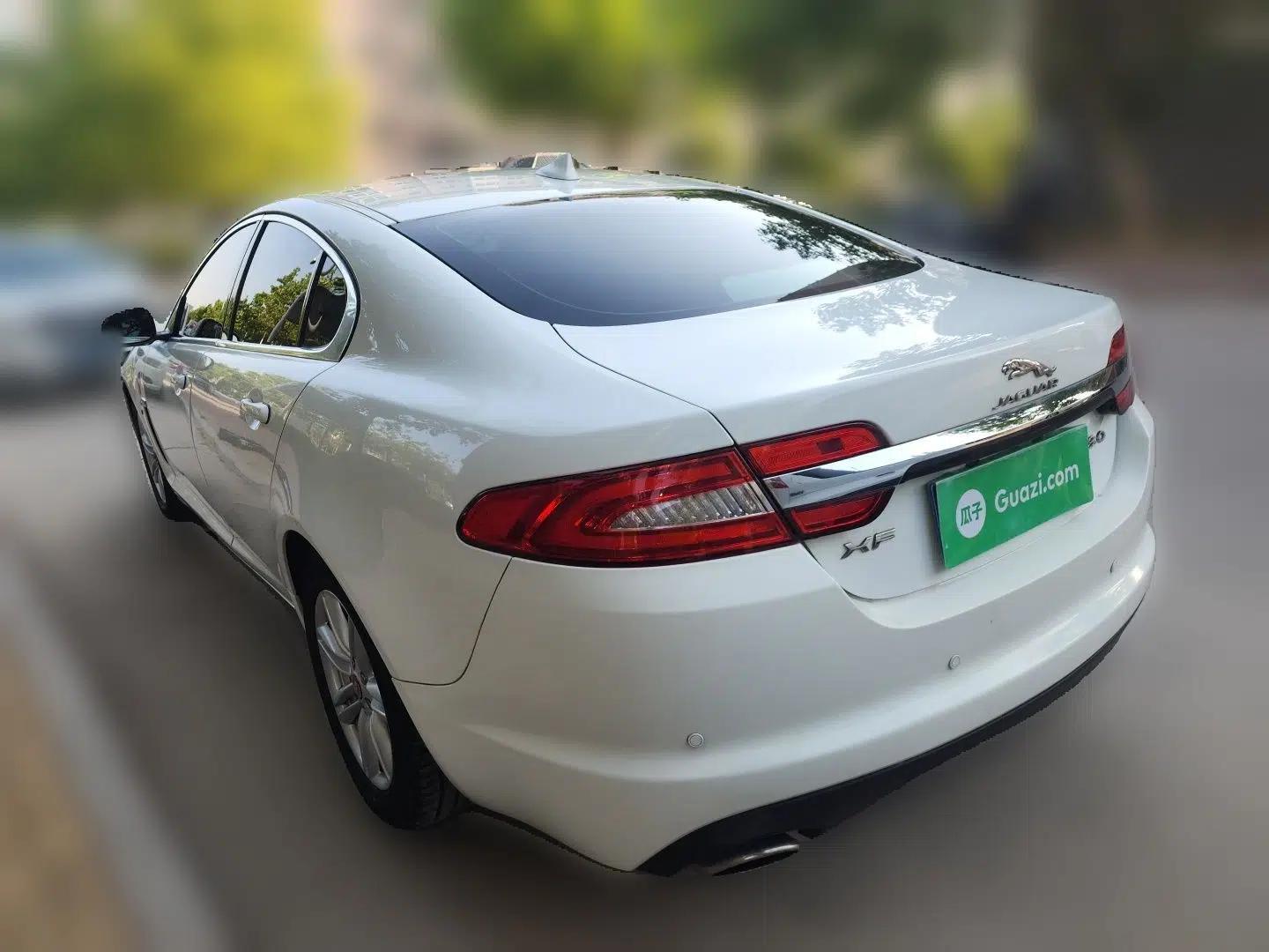 Jaguar XF 2015 XF 2.0T Prestige Edition — миниатюра 4