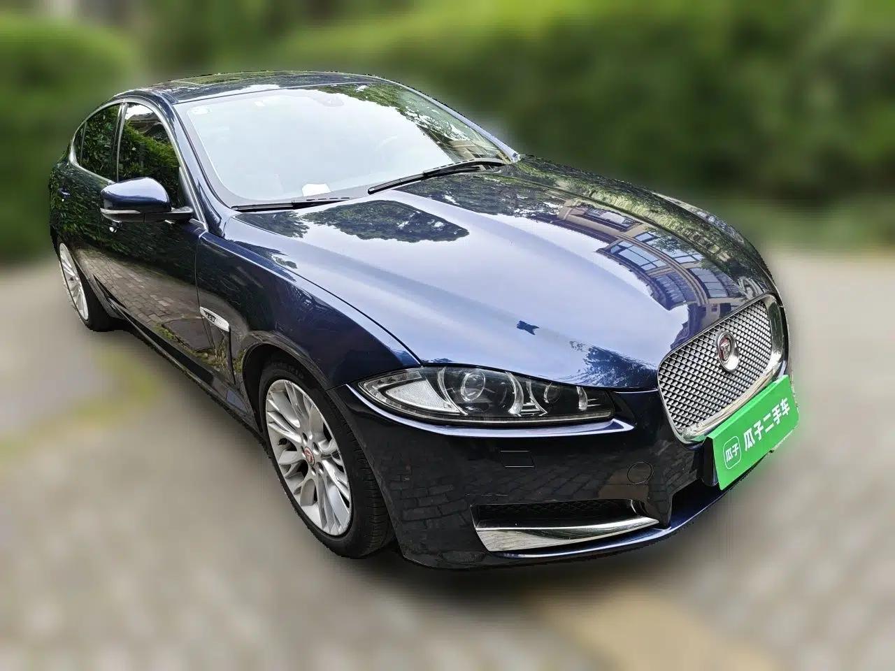 Jaguar XF 2014 XF 2.0T Luxury Edition — миниатюра 3