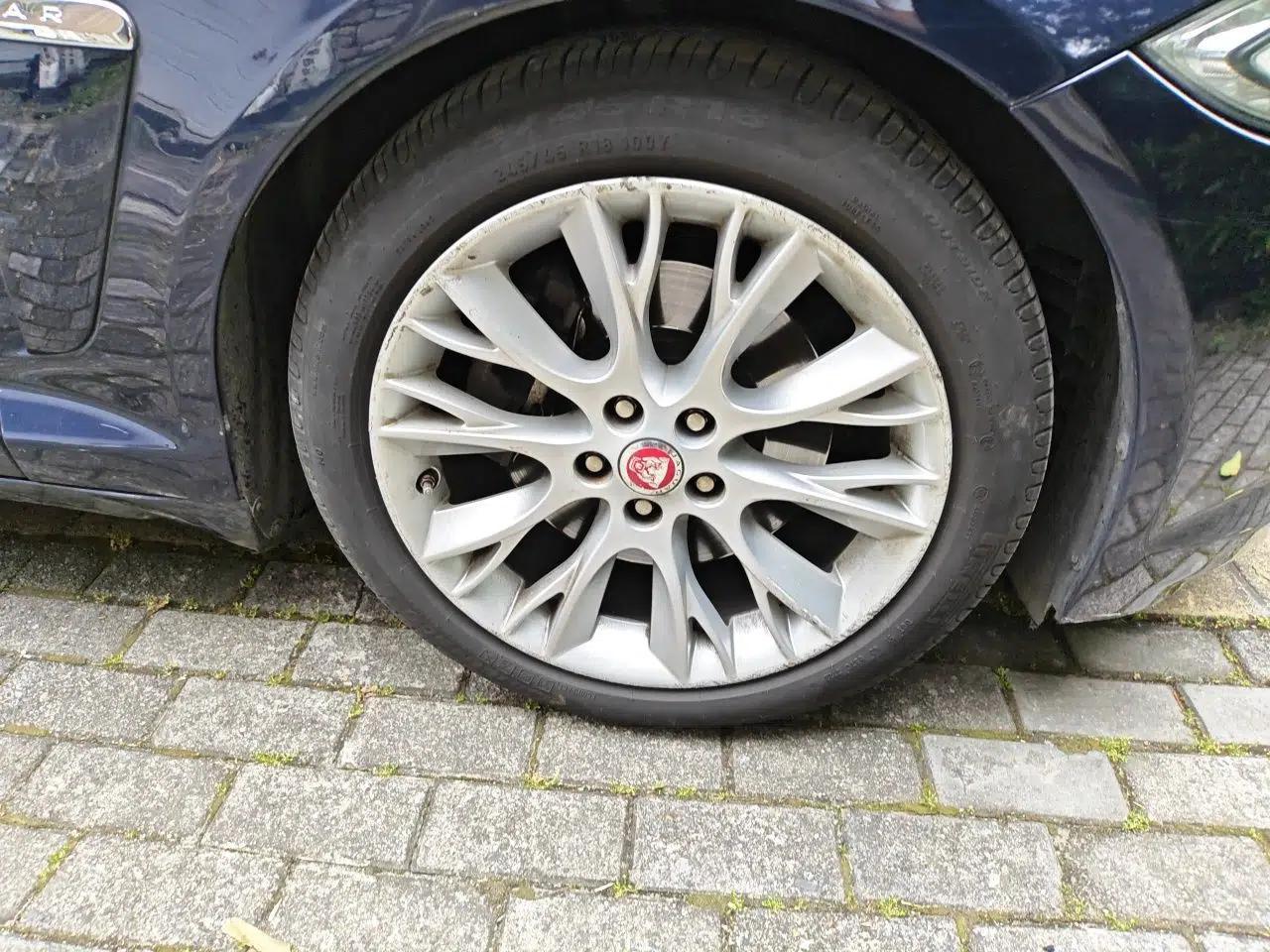 Jaguar XF 2014 XF 2.0T Luxury Edition — миниатюра 8