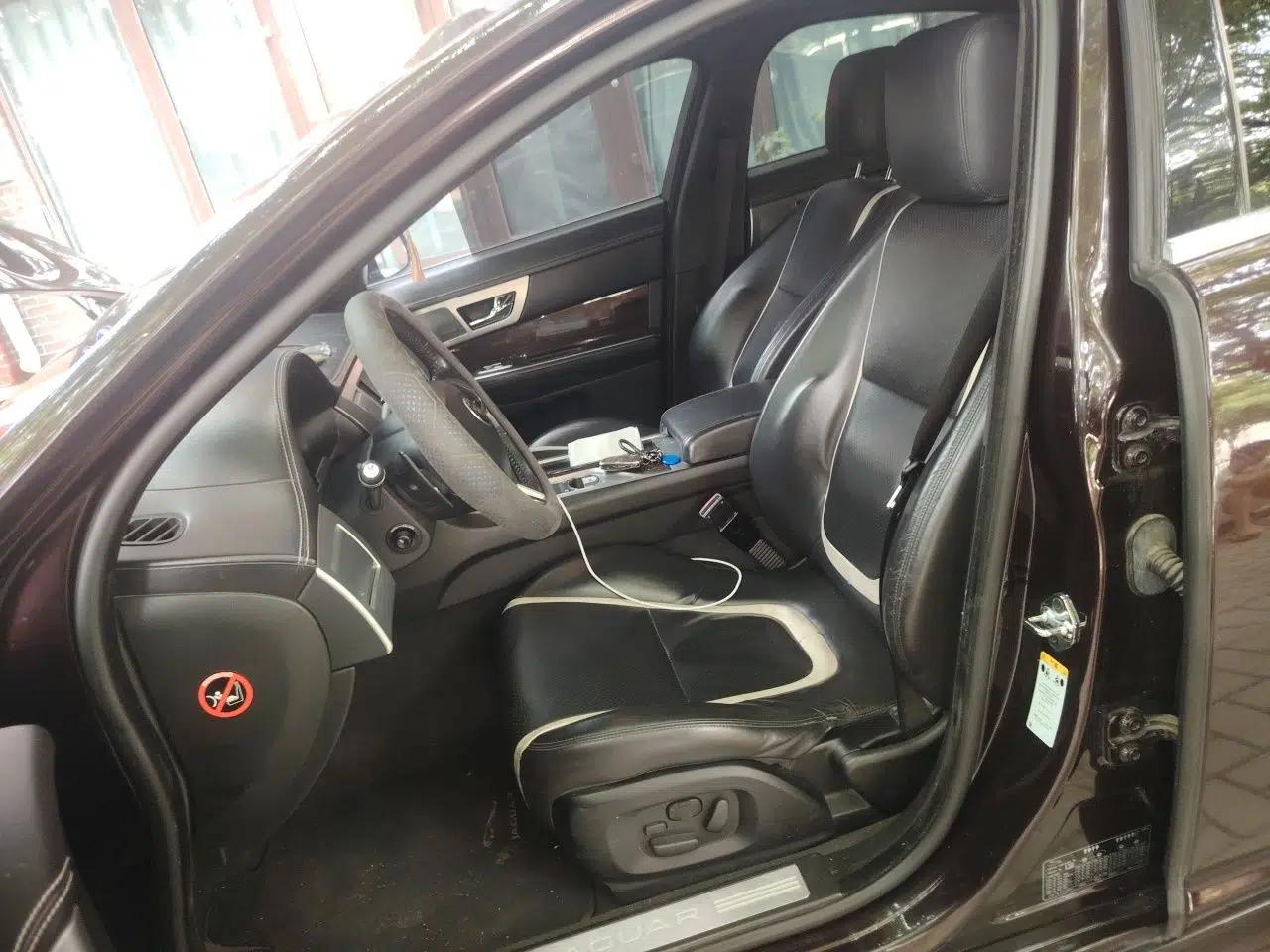 Jaguar XF 2014 XF 3.0 SC Luxury Edition — миниатюра 16