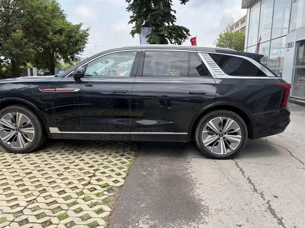 Hongqi E-HS9 2025 Model 690km Flagship Edition (Six Seats) — миниатюра 2