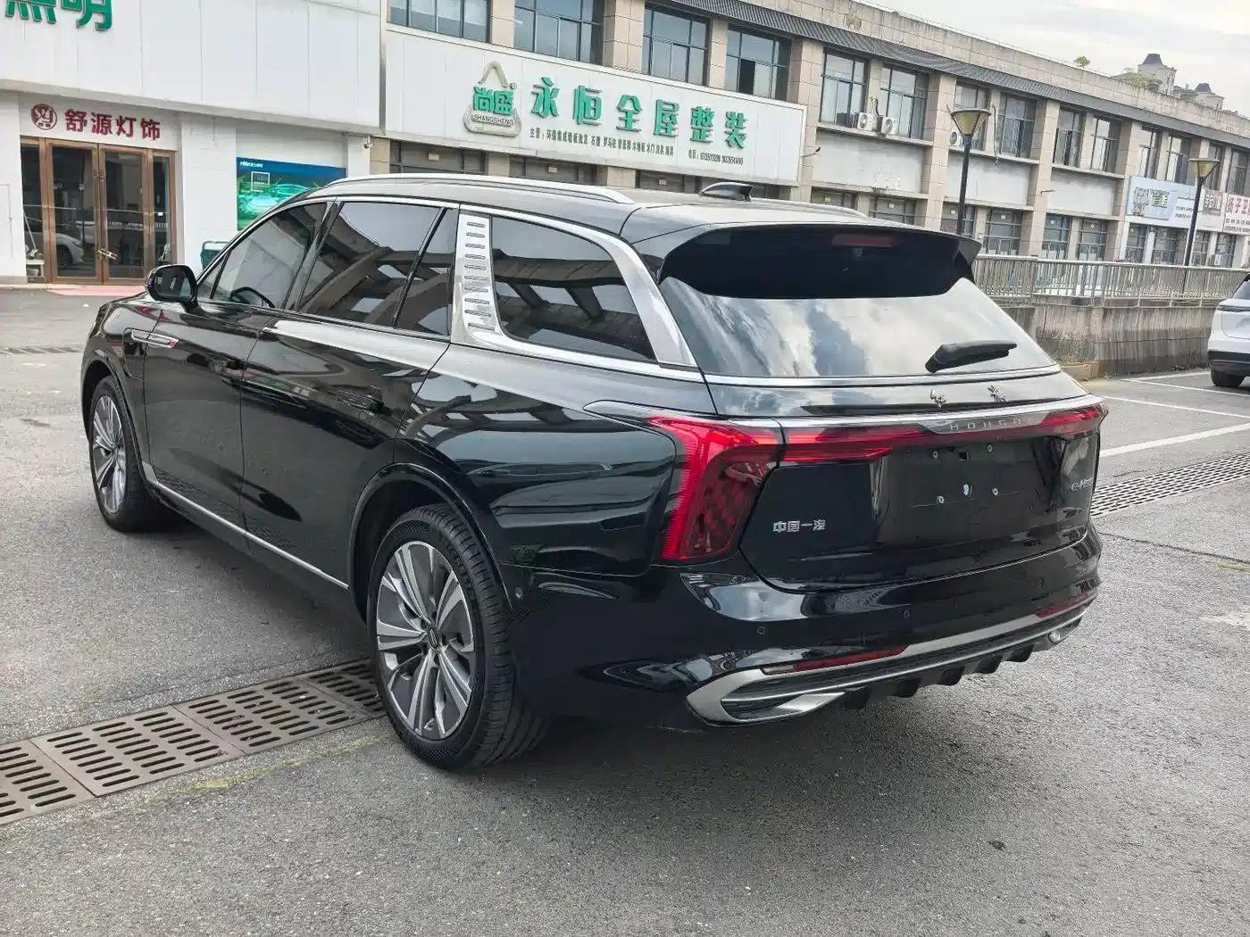 Hongqi E-HS9 2022 Model 660km Flagship Edition (Six Seats) — миниатюра 6