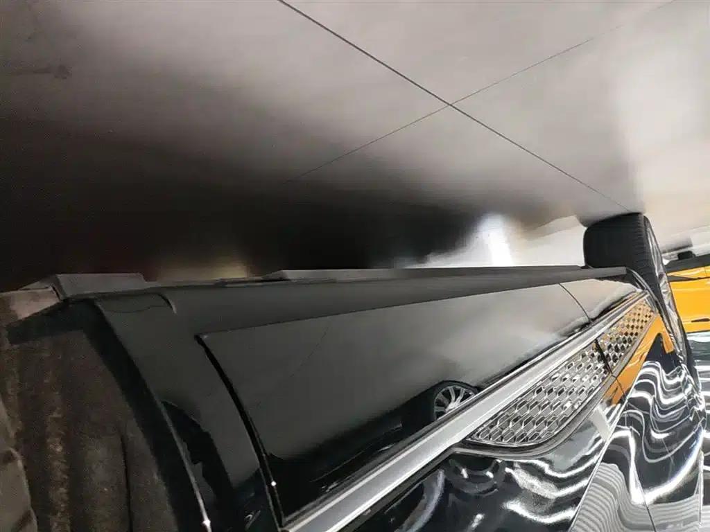 Hongqi E-HS9 2022 Model 690km Flagship Edition (Six Seats) — миниатюра 22
