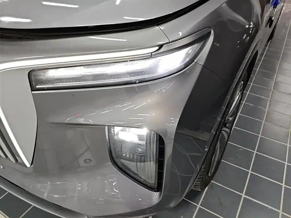 Hongqi E-HS9 2022 Model 660km Flagship Edition (Six Seats) — миниатюра 24