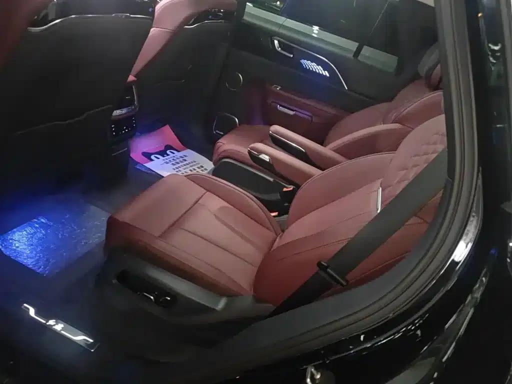 Hongqi E-HS9 2022 Model 660km Flagship Edition (Six Seats) — миниатюра 17