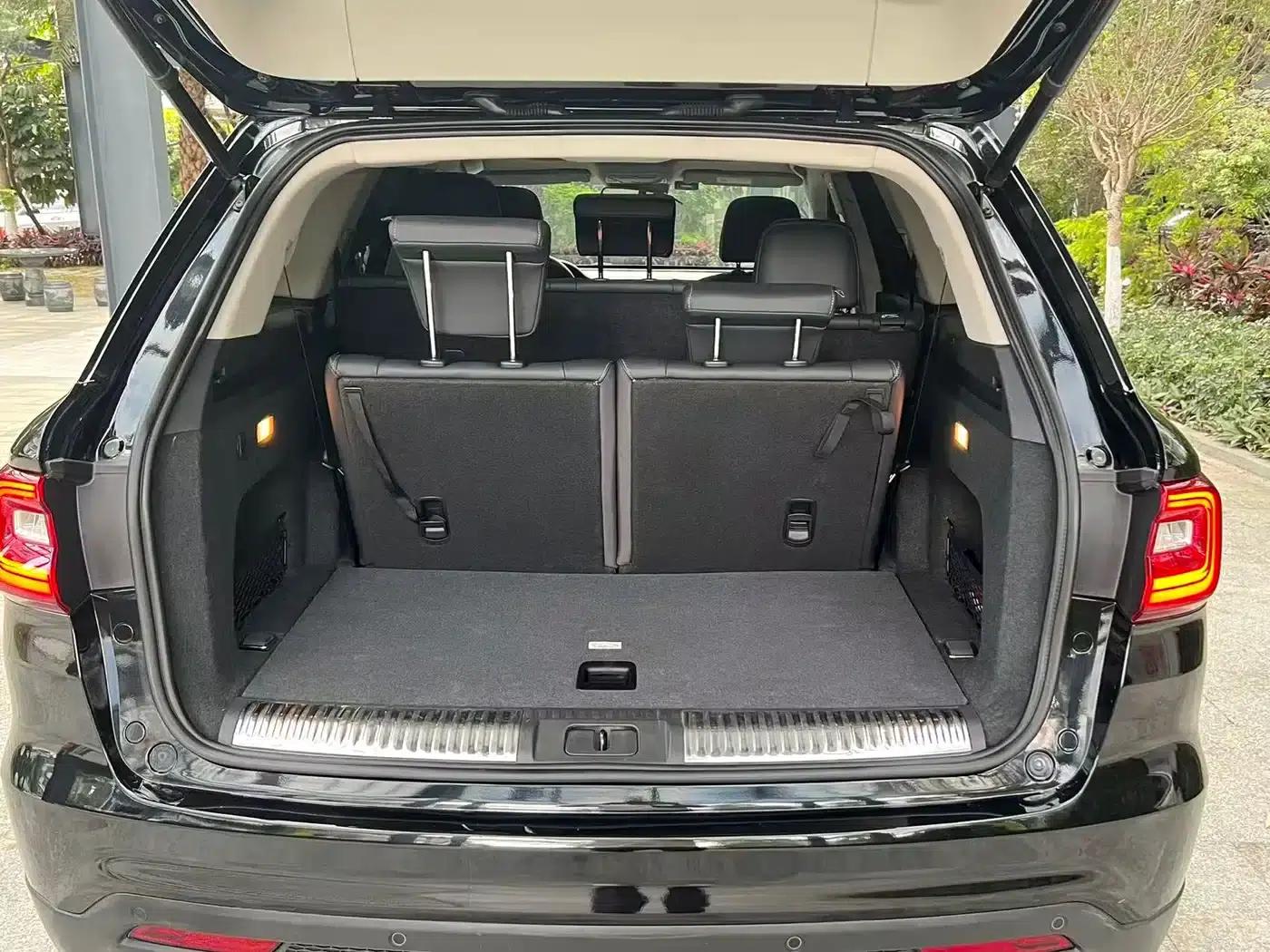 Hongqi HS7 2022 2.0T DCT 2WD Intelligent Flagship Edition (7-seater) — миниатюра 11