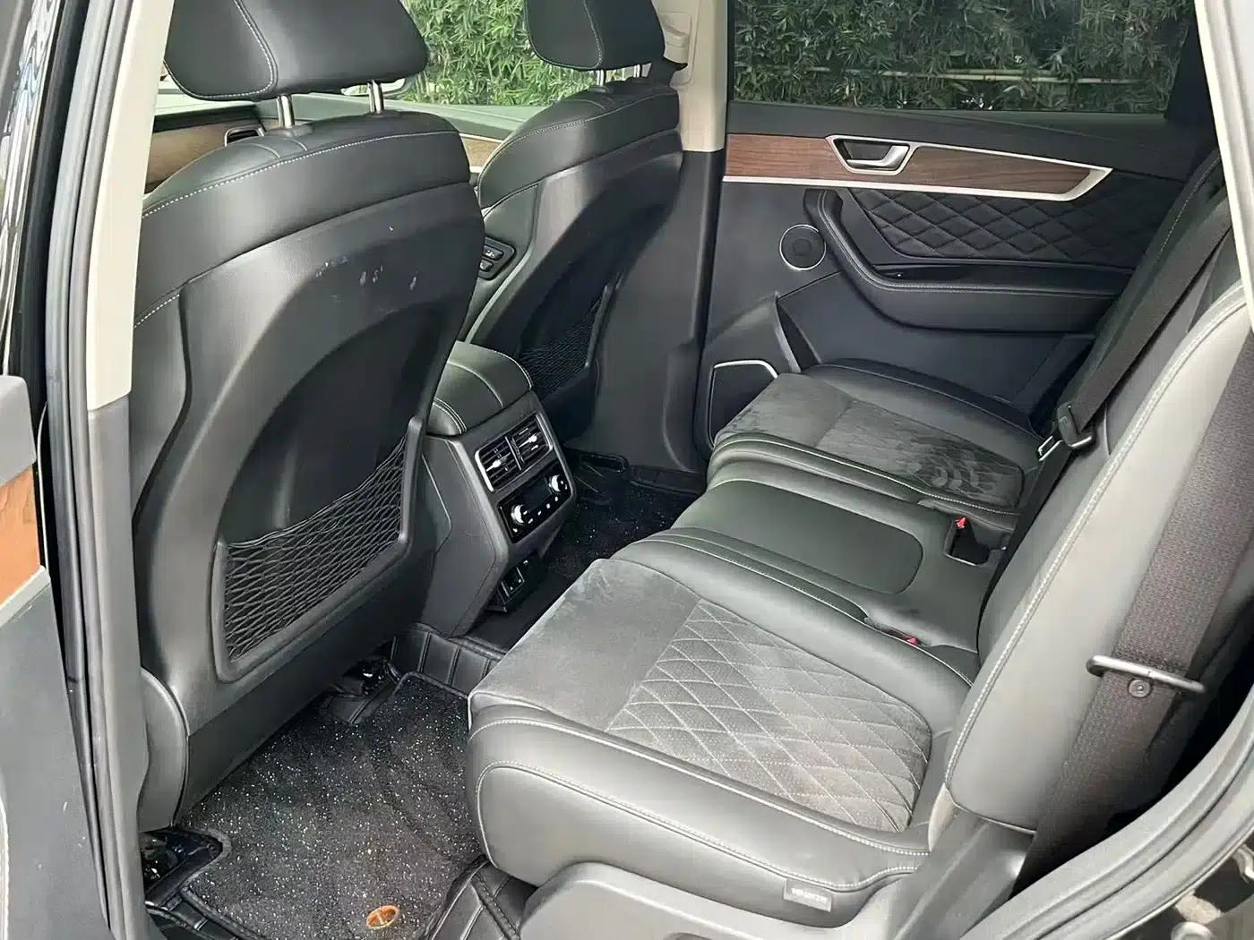 Hongqi HS7 2022 2.0T DCT 2WD Intelligent Flagship Edition (7-seater) — миниатюра 6