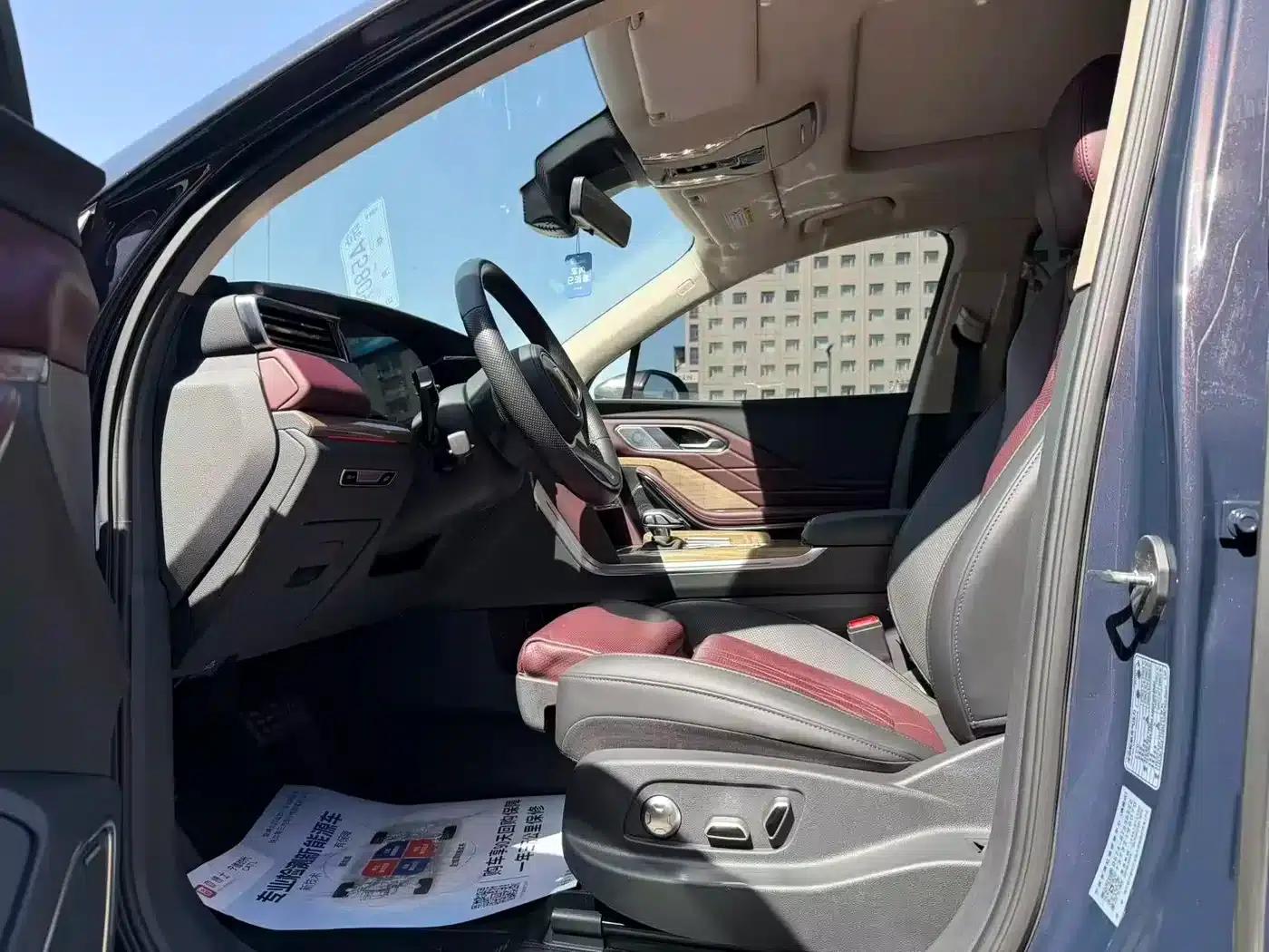 Hongqi HS7 2023 2.0T Automatic 4WD Flagship Edition (6-seater) — миниатюра 4
