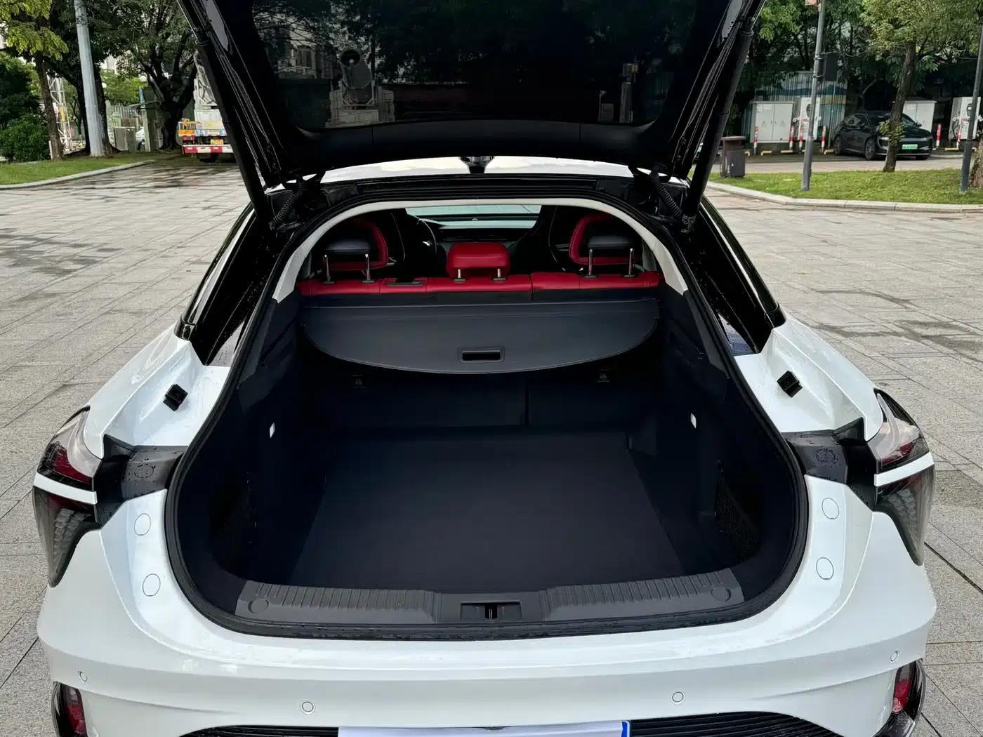 Hongqi H6 2023 2.0T Elegant Edition — миниатюра 12