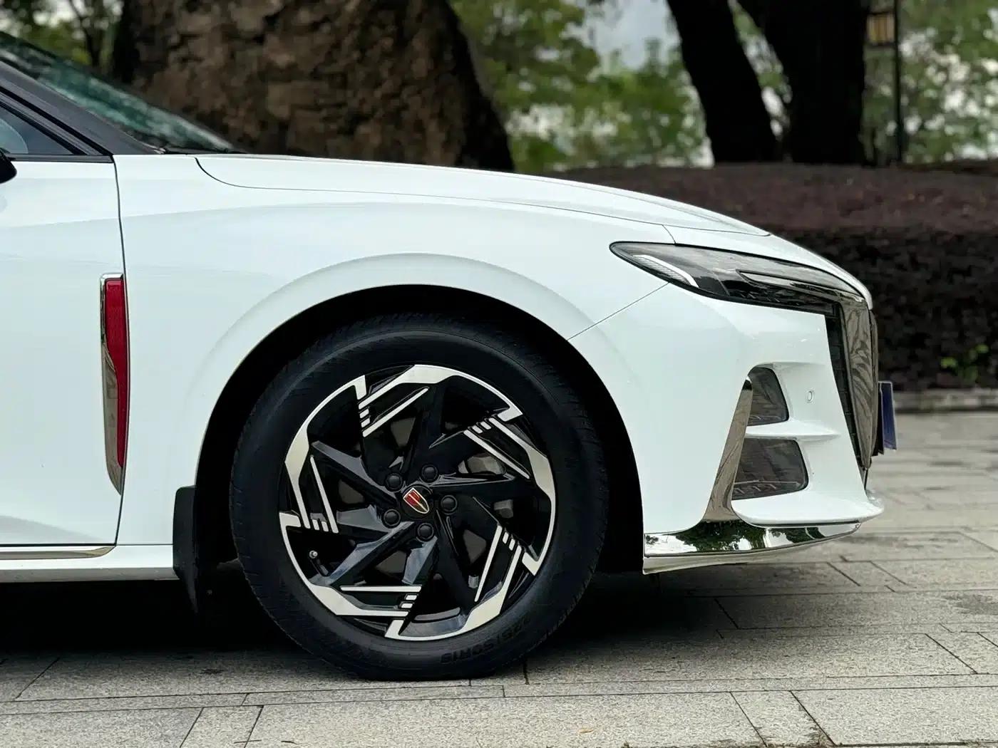 Hongqi H6 2023 2.0T Elegant Edition — миниатюра 4