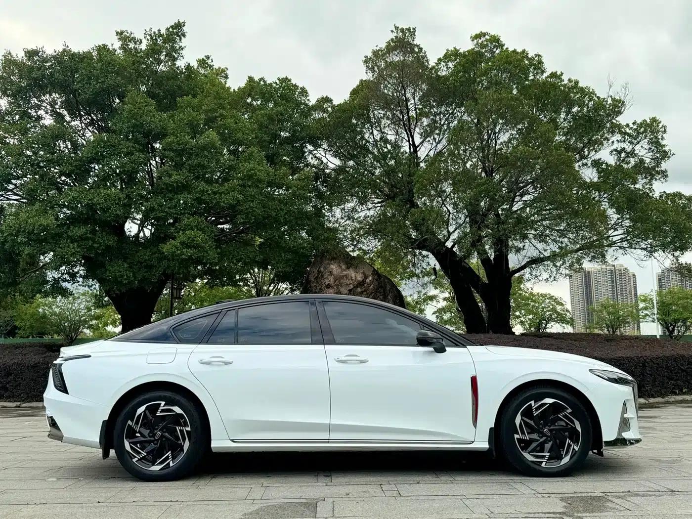 Hongqi H6 2023 2.0T Elegant Edition — миниатюра 6