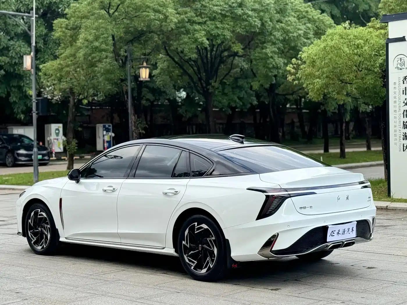 Hongqi H6 2023 2.0T Elegant Edition — миниатюра 9