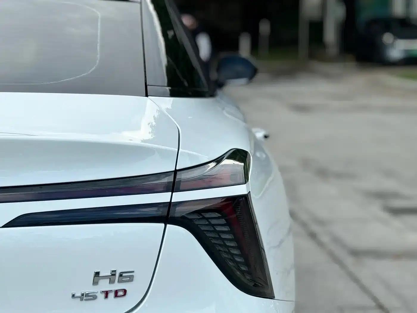 Hongqi H6 2023 2.0T Elegant Edition — миниатюра 10