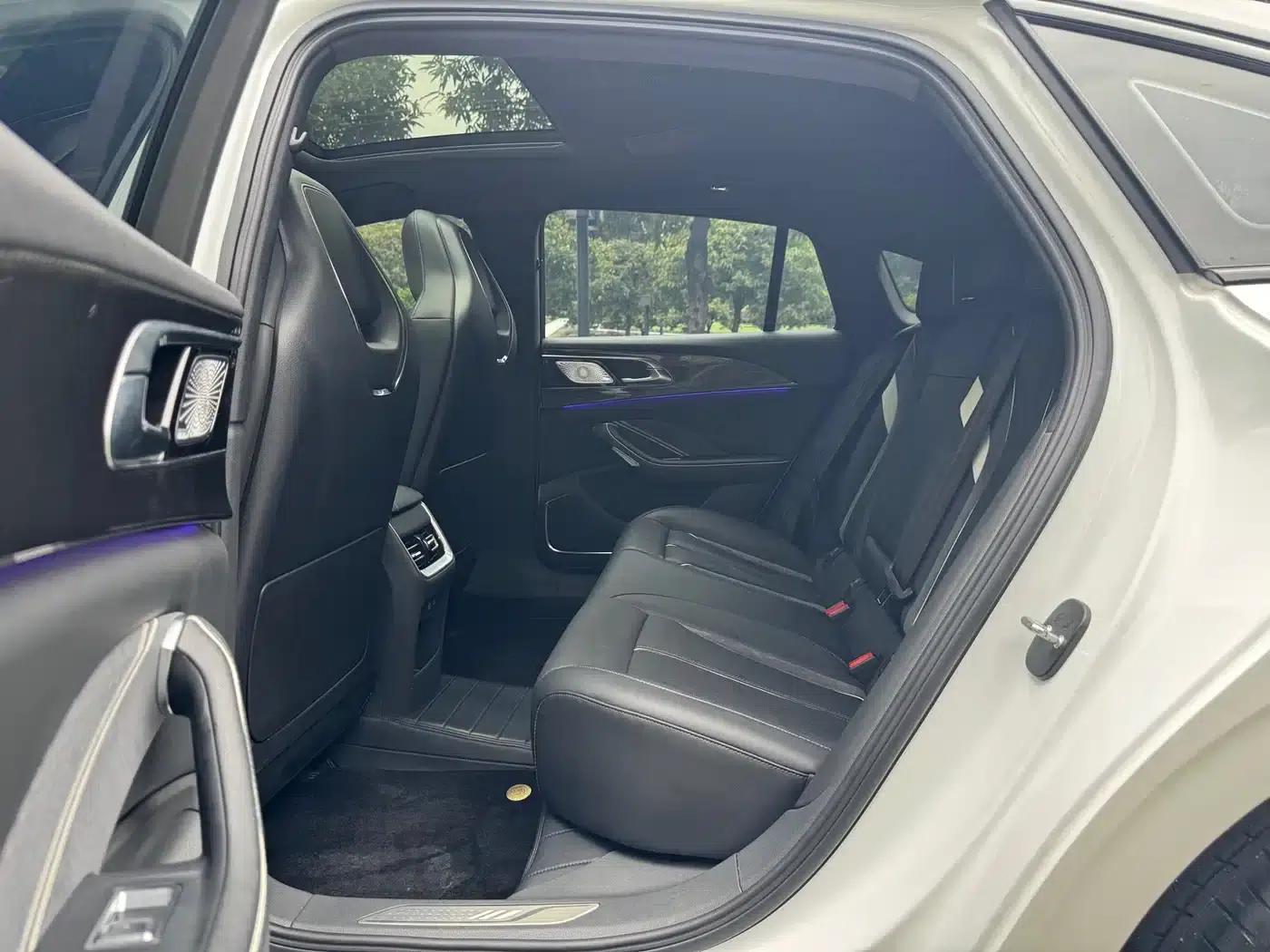 Hongqi H6 2023 2.0T Premium Edition — миниатюра 10
