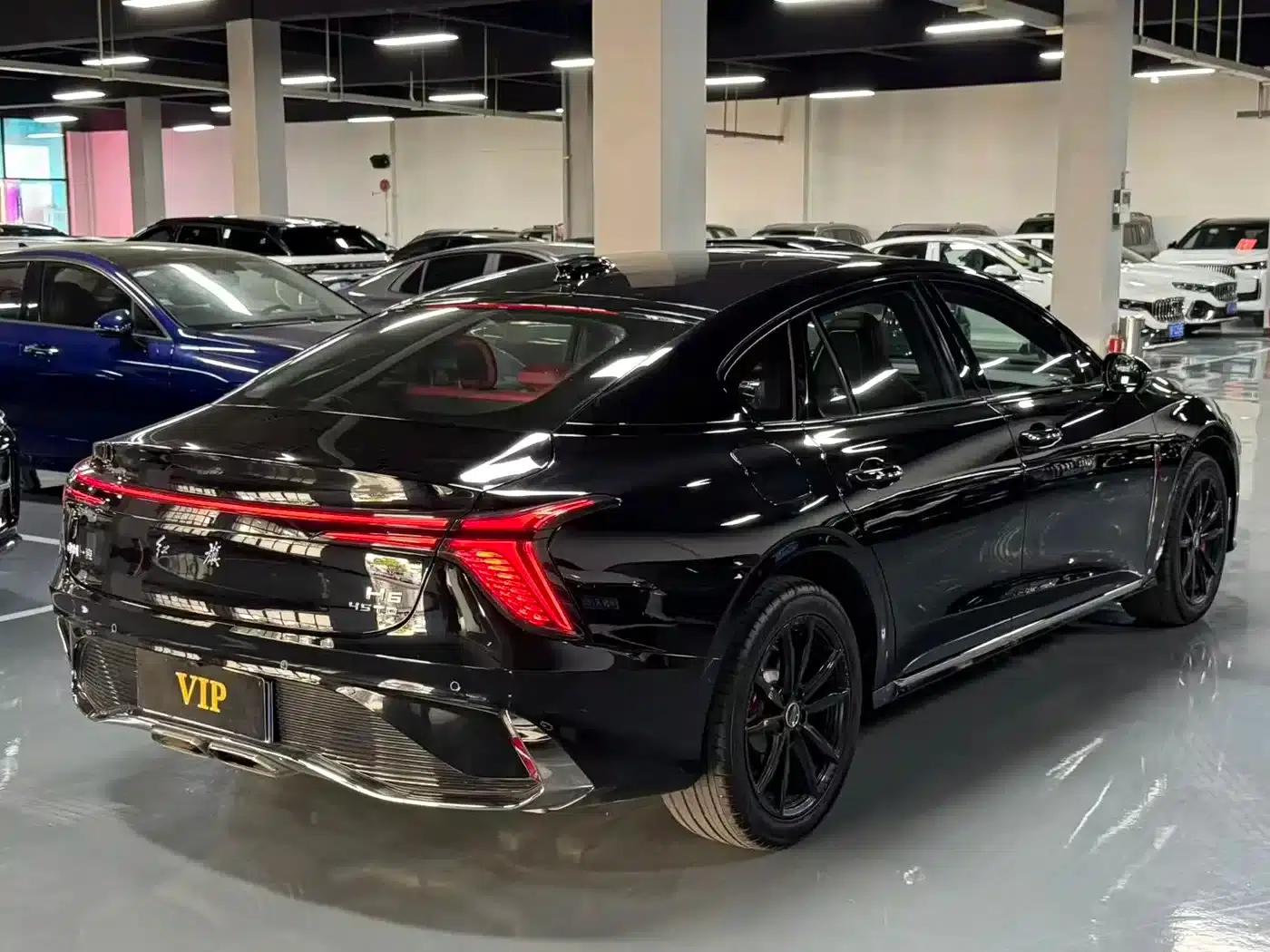 Hongqi H6 2025 2.0T 2 Millionth Unit Commemorative Edition — миниатюра 11